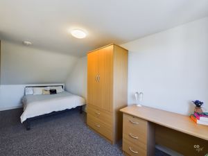 Photo 27- click for photo gallery